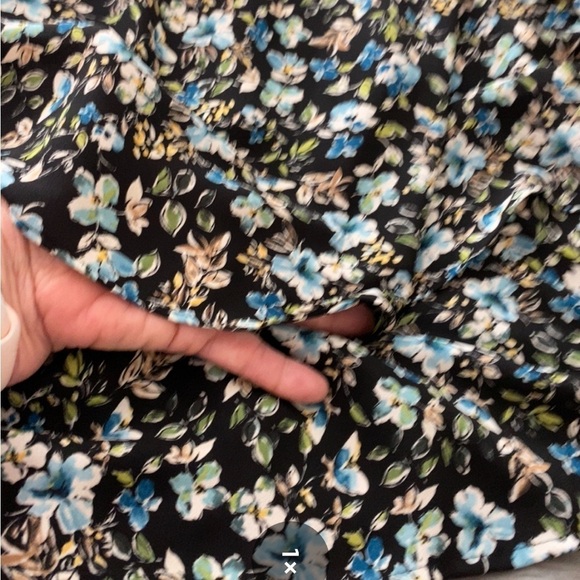 J Jill button up tunic top, size LP, black with blue floral, long sleeves,tiered - Picture 5 of 7